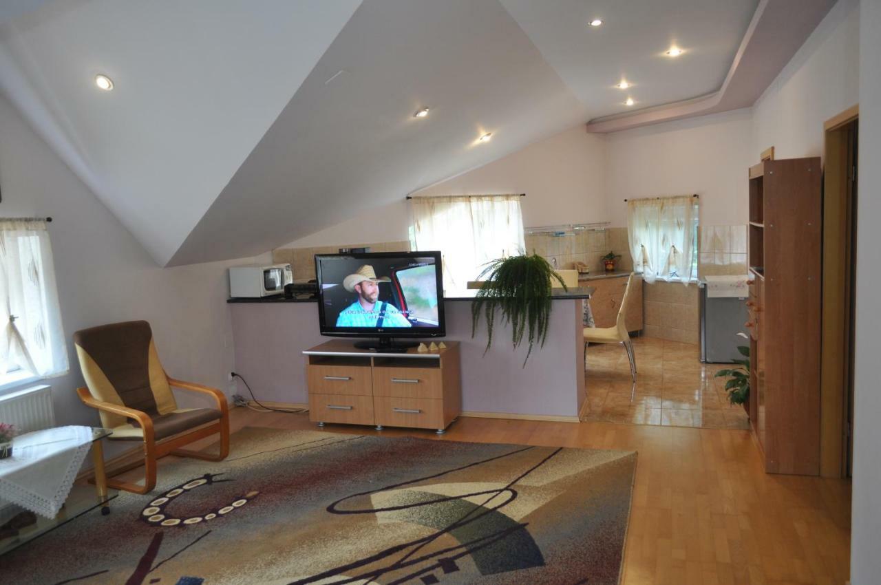 Casa Diu Appartement Avrig Buitenkant foto